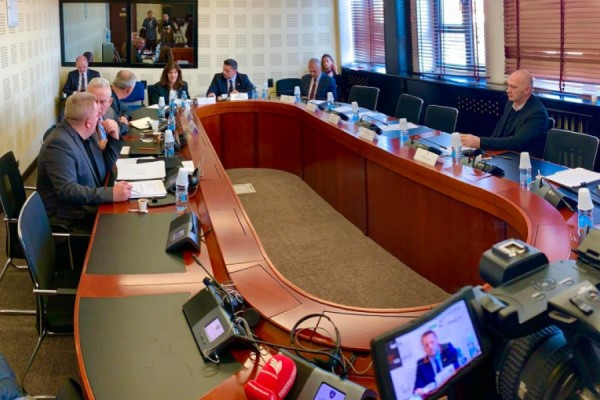 ​Procedohet në Kuvend Projektligji për pensionet e zyrtarëve policorë