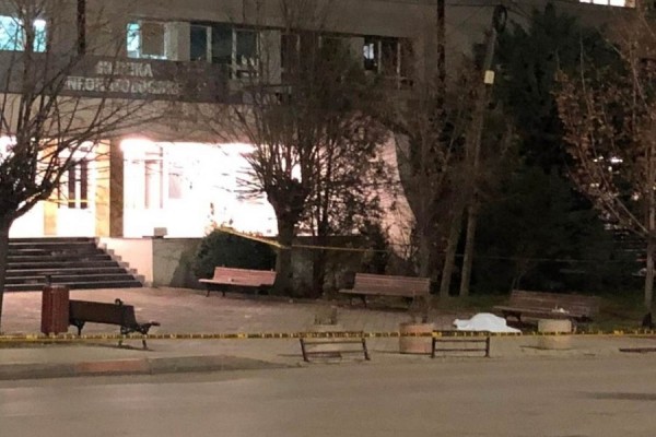 ​Policia konfirmon vrasjen e gruas shtatzënë në oborrin e Gjinekologjisë