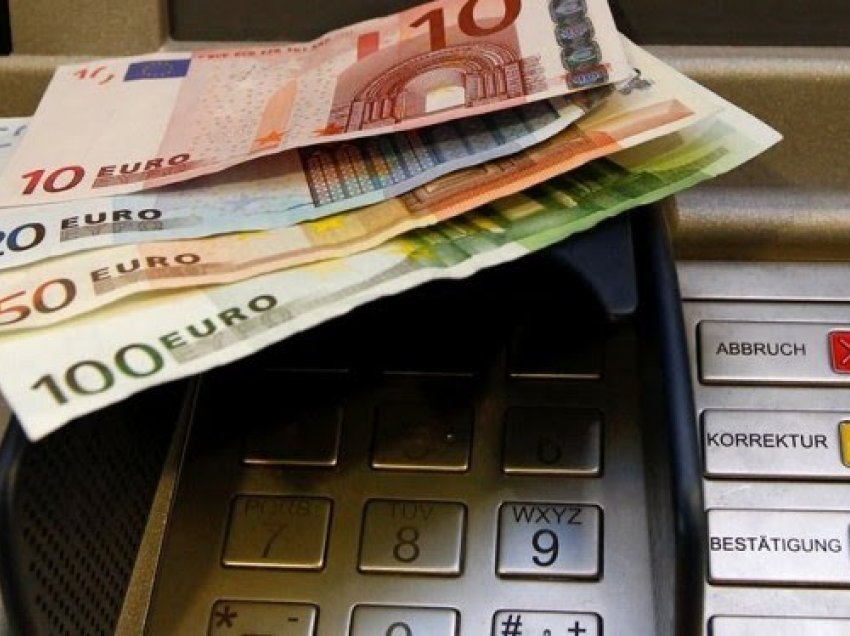 Deputeti i VV-së tregon se kur do të hyjë në fuqi Ligji për Paga