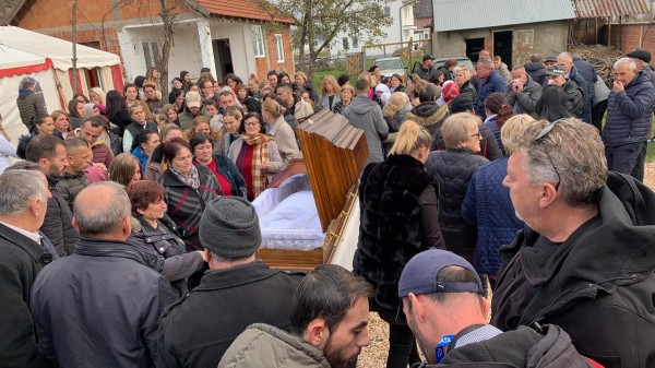 ​Funerali i 35- vjeçares e cila varroset sot