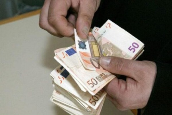 Ia mori mijëra euro një gruaje përmes shantazhit, arrestohet një burrë në Pejë