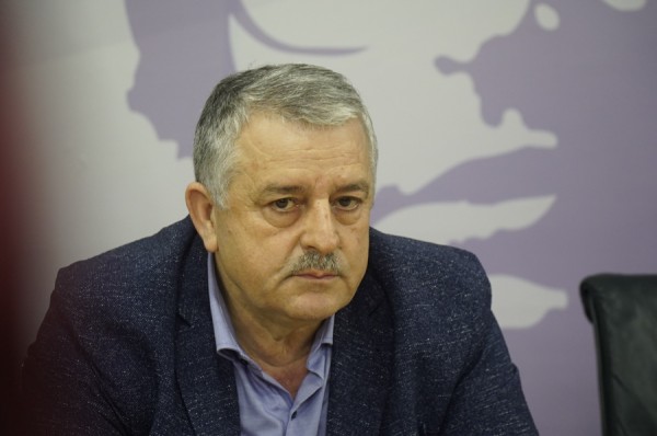 Veliu: Projektligji për zyrtarët publikë në kundërshtim me Kushtetutën
