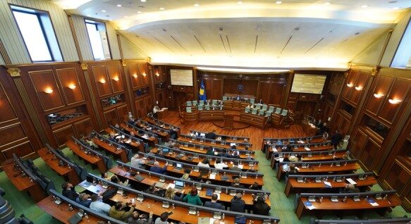 Miratohet në lexim të parë Projektligji për zyrtarët publikë