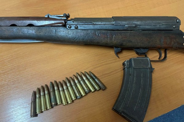 Gjakovë, arrestohet 23-vjeçari për përdorim të paautorizuar të armëve