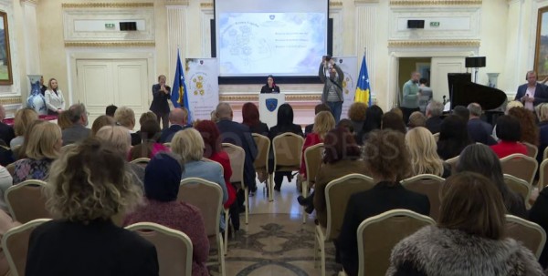 Rexhepi: Gratë për të drejtat e tyre duhet të luftojnë vazhdimisht