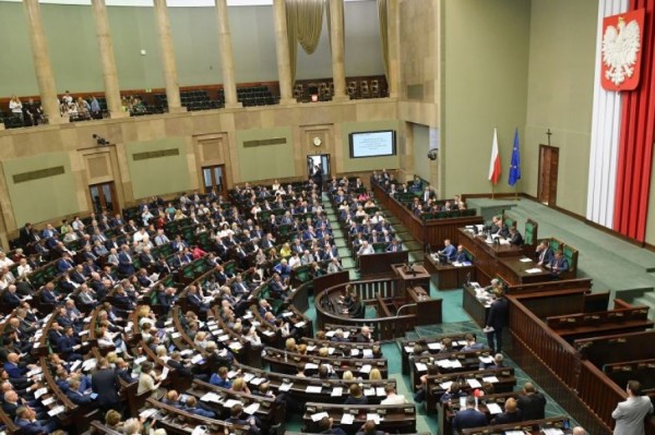 Dhoma e Ulët e parlamentit polak, shpall Rusinë shtet sponsor të terrorizmit