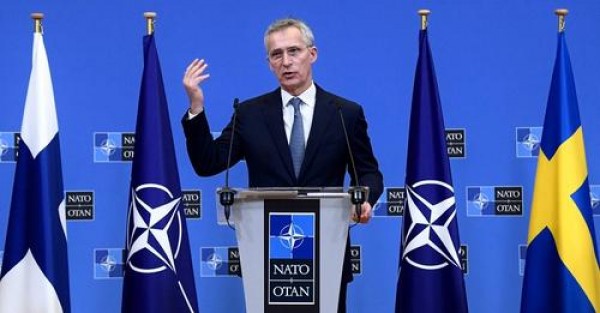 Stoltenberg: NATO pret anëtarësimin ‘në kohë’ për Suedinë dhe Finlandën