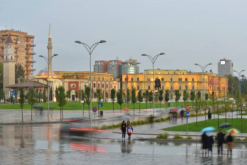 Shqipëria heq vizat me Kinën, qytetarët lëvizin lirshëm në çdo periudhë të vitit