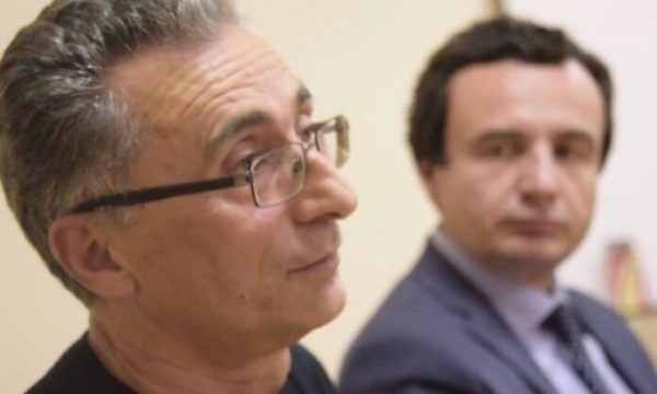 Këshilltari i Kurtit: Barrikadat u hoqën pa u plotësuar kushtet e Vuçiqit