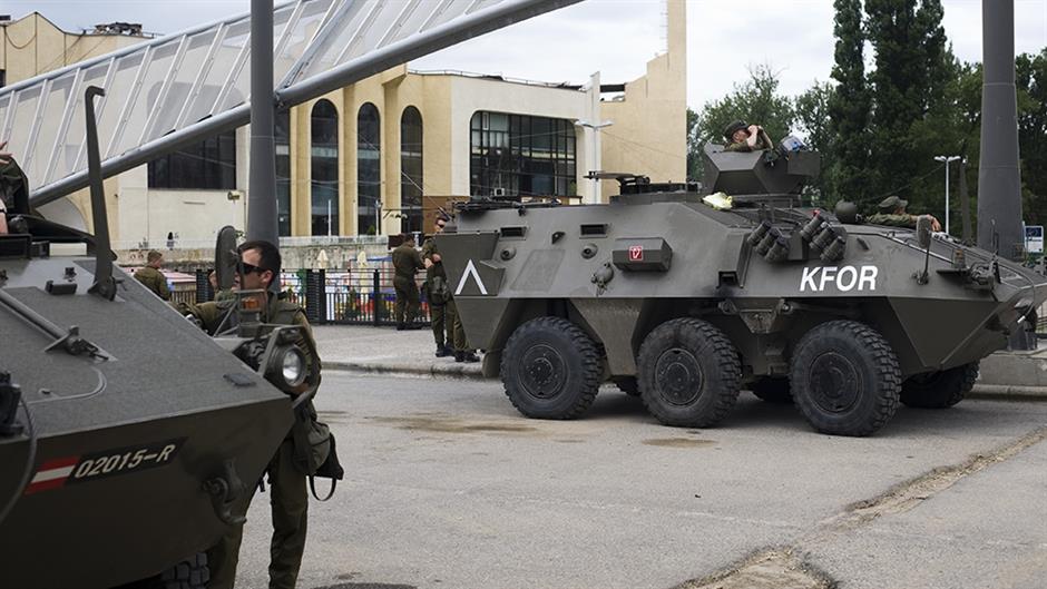 KFOR: Po shqyrtojmë kërkesën e Serbisë për dislokimin e trupave