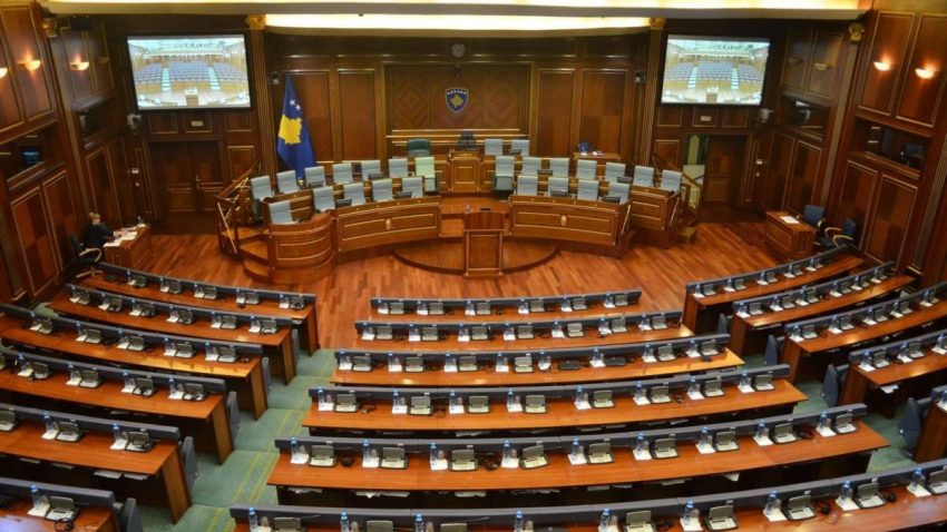 Nis seanca plenare e Kuvendit