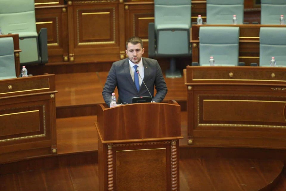 Deputeti i PDK-së kërkon nga Qeveria dhe FSK-ja të reagojnë për shkak të vërshimeve