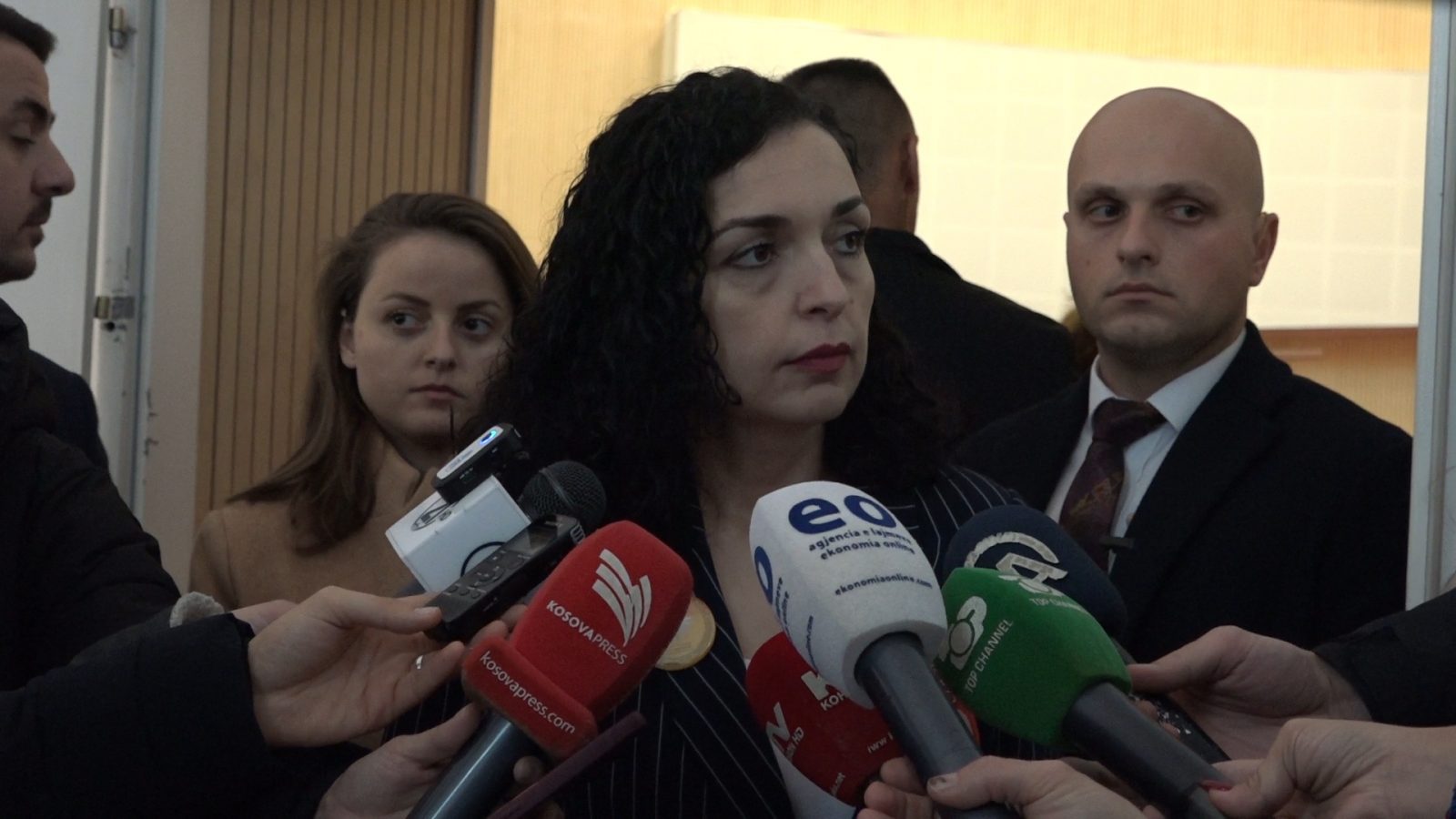 Osmani takohet me institucionet e sigurisë për veriun, tregon mënyrën si mund të shtyhen zgjedhjet