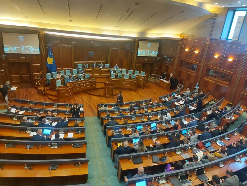 PDK-ja kërkon nga Kuvendi shkurtimin e mandatit të Rizvanollit