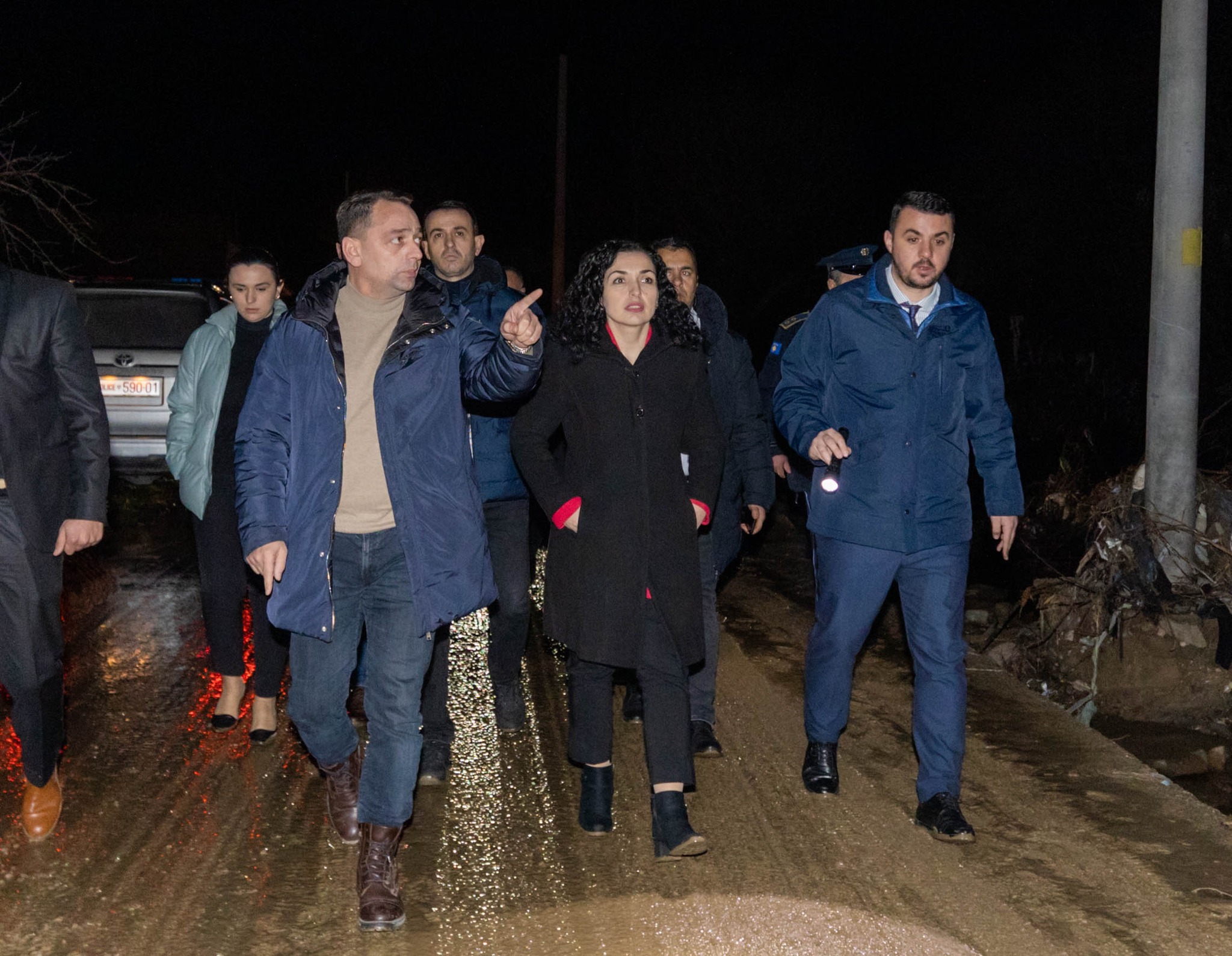 Presidentja Osmani vizitoi komunat e përmbysura, u ofroi mbështetjen institucionale