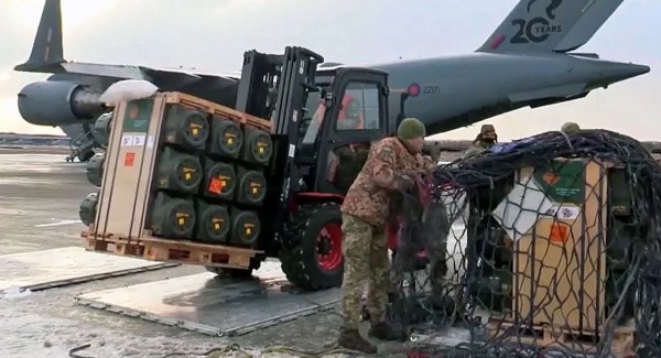 NATO do të zhvendosë avionët në Rumani