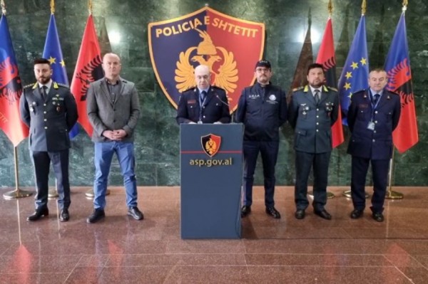 62 mijë litra naftë kontrabandë nga Libia, Policia e Shqipërisë prangos tre shtetas shqiptarë dhe 10 të huaj