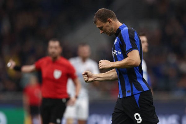 ​Dzeko pas triumfit ndaj Milanit: Së shpejti bëhem 22 vjeçar