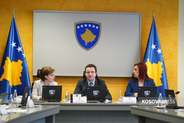 ​Kirurgu i dyshuar për ryshfet në Vushtrri, Qeveria e shkarkon nga pozita e anëtarit të Bordit në SHSKUK