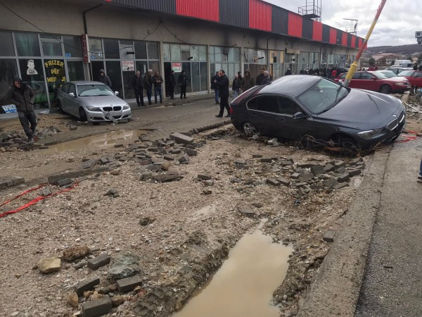Vërshimet e djeshme kanë shkaktuar dëme të konsiderueshme materiale në Skenderaj