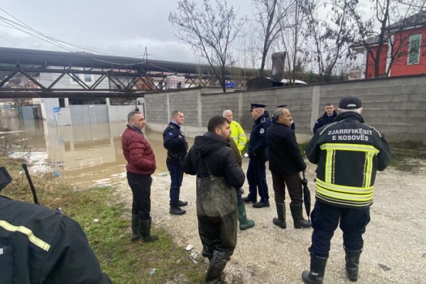 Rajoni i Mitrovicës përballet me probleme nga ujërat atmosferike