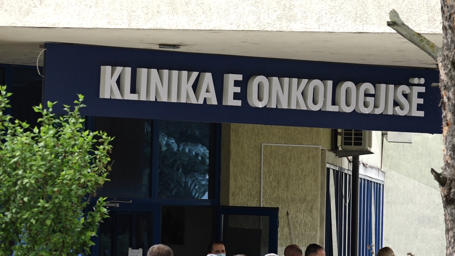 Pacientët e Onkologjisë detyrohen të hyjnë në borxh, ilaçet i sigurojnë vet