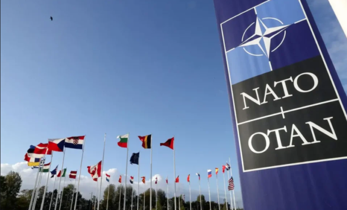 ‘Ledhatimi’ nga NATO: Rikthimi i shërbimit të detyrueshëm ushtarak, çështje e Serbisë