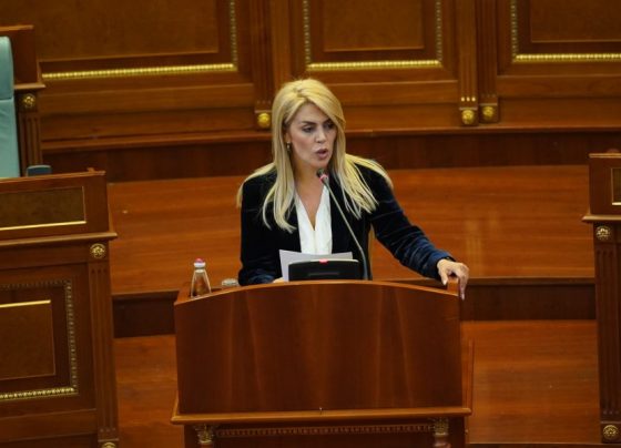 Deliu-Kodra: Qeveria po kërcënon deputetët që të mos flasin për rastin Dehari