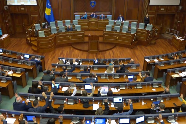 Kuvendi dështon t’i miratojë masat emergjente për furnizimin e energjinë