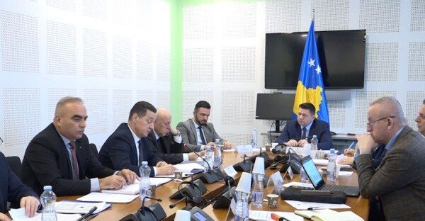 Abdullahu: Peja dhe Mitrovica më të prekurat nga vërshimet