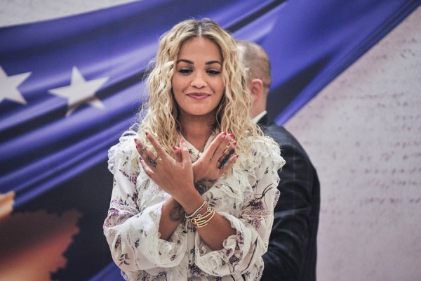 ​Rita Ora me urim të veçantë për pavarësinë e Kosovës