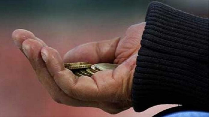 Prindërit nga Istogu detyrojnë fëmijët që të kërkojnë lëmoshë