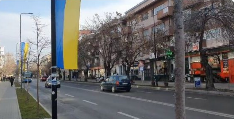 Gazetari gjerman për Prishtinën: Kryeqyteti më paqësor në Evropë, solidarizohet me Ukrainën