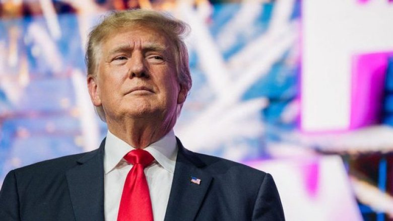Trump thotë se pret “të arrestohet” të martën, bën thirrje për protesta