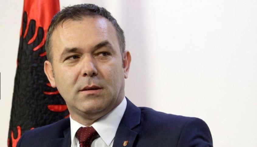 Rexhep Selimi feston sot ditëlindjen, gruaja dhe fëmijët e vizitojnë në Hagë