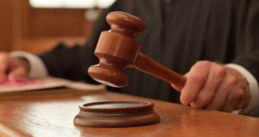 Nga 27 në 38 vite e gjysmë burgim dy të akuzuarve për grabitjen ku mbeti i vdekur një person