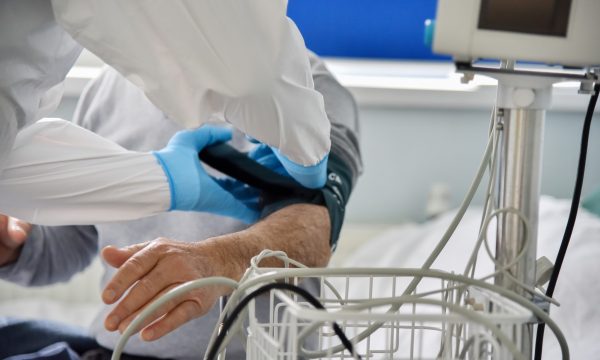 Koronavirusi nuk është zhdukur, ja sa njerëz vdiqën në dhjetor