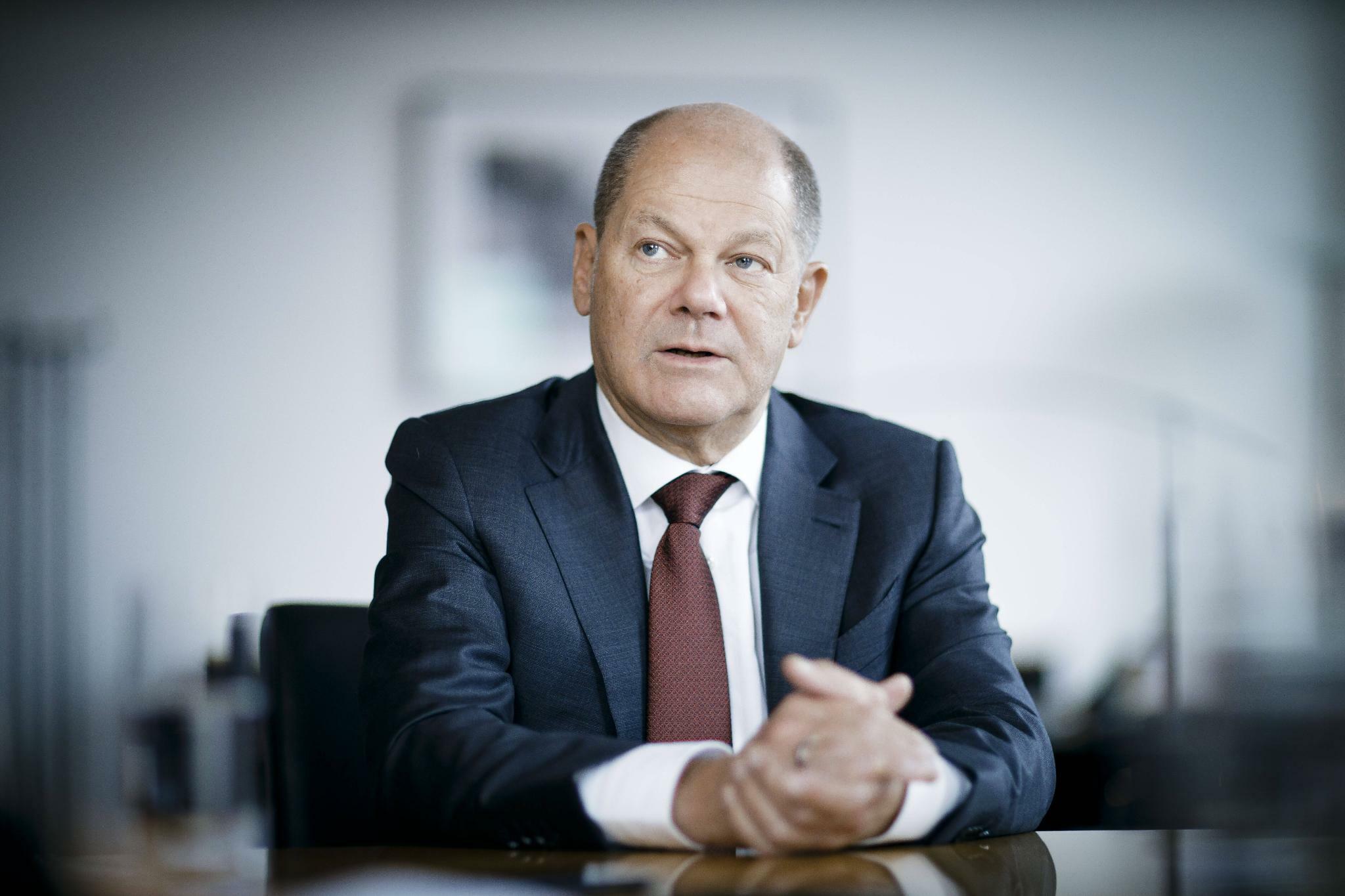 Scholz në vizitë të papritur në Kiev, ndan ndihmë të re ushtarake për Ukrainën