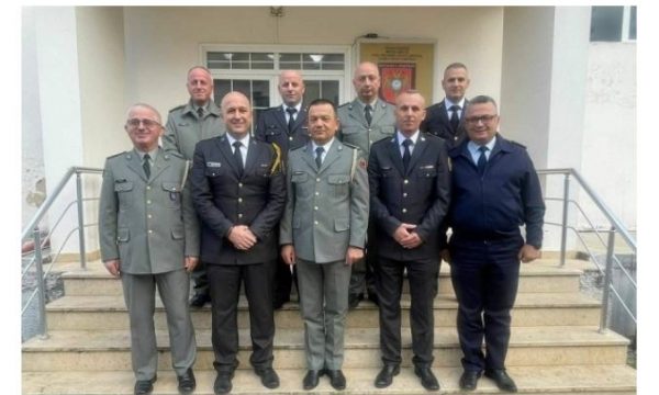 Ushtria e Kosovës dhe e Shqipërisë takohen për të avancuar bashkëpunimin
