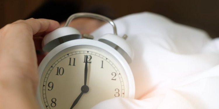 Shtyrja e alarmit për 30 minuta mund të jetë e mirë për ju