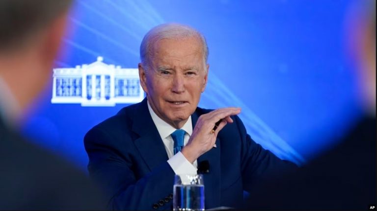 Biden do të vendosë sanksione ndaj më shumë se 500 objektivave në përgjigje të vdekjes së Navalnyt