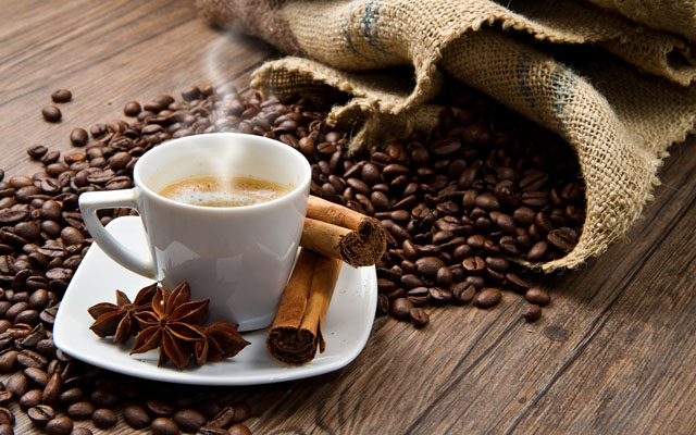 Çfarë ndodh me trupin tonë kur konsumojmë kafe esëll në mëngjes