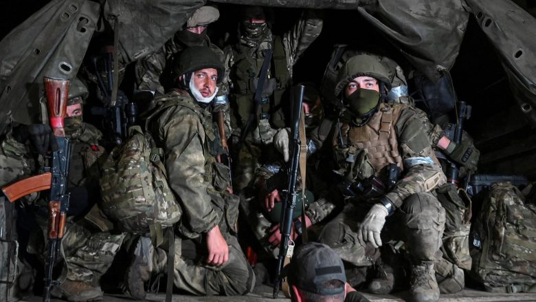 Mercenarët kinezë luftojnë për rusët në Ukrainë, komunikojnë me ushtarët e Putinit përmes ‘përkthyesit’ elektronik