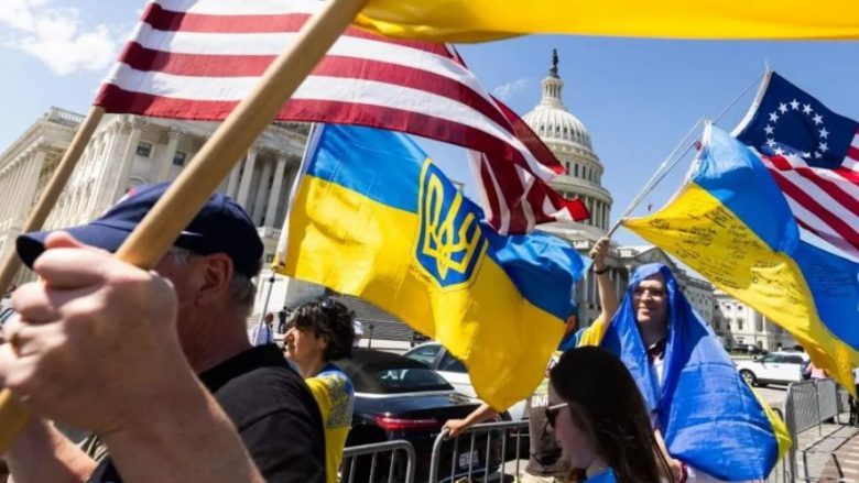 Senati amerikan miraton paketën me ndihmë ushtarake për Ukrainën në vlerë prej 61 miliardë dollarë