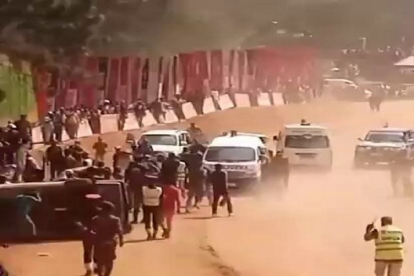 ​Makina e garave del nga pista, shtatë të vdekur në Shri Lanka