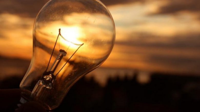 Sa importon dhe eksporton Kosova energji elektrike?