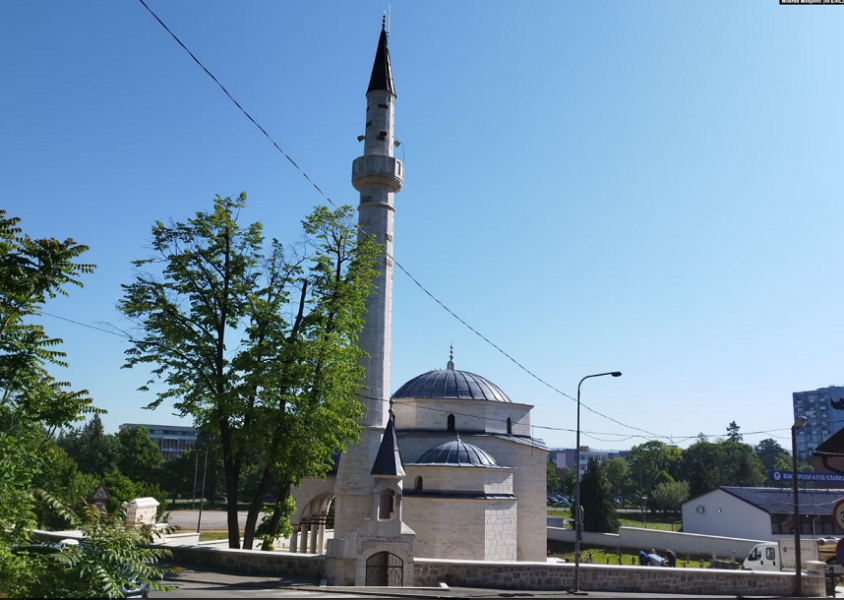Arrestohen dy persona, dyshohen se vodhën xhamitë në fshatrat e Lipjanit