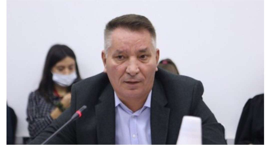 Pal Lekaj për shpenzimet prej mbi 29 milionë euro të institucioneve: Luks për zyrtarët, krizë për qytetarët