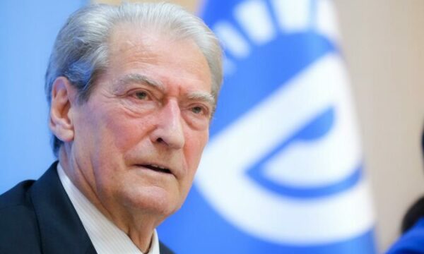 Sali Berisha: I kam shprehur ngushëllime me telefon vëllait të Thaçit, Gjykata Speciale bëri veprim keqdashës