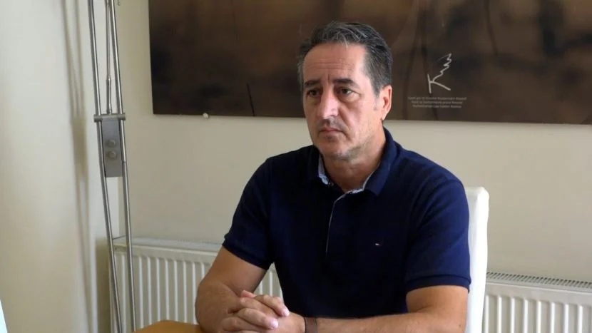 “Paradoks, takohej me politikanë-pse s’u arrestua më herët”?- Blakaj për fletarrestin ndaj Radoiçiqit
